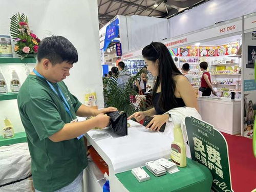 奥克伍德Oakwood闪耀亮相中国日用百货商品交易会，一站式皮具护理解决方案引行业聚焦