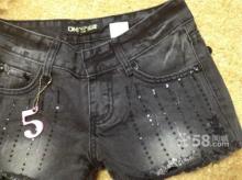 夏季热销季来临，解析大量批发Only新款短裤的商机